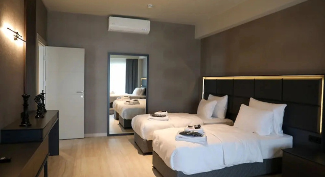 Четырёхместный люкс с видом на город Hotel54