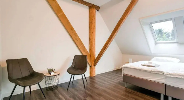 Spacious Farmhouse With Sauna, Hottub, Réserver Hôtel Leeuwarden 