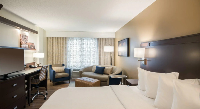 Двухместный номер Standard с балконом Courtyard by Marriott Charleston Historic District