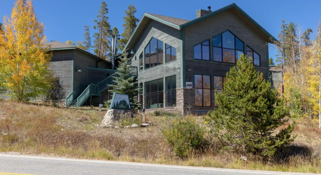 Treehouse #305, Building D by Summit County Mountain Retreats, Book Lejlighed Hoteller i Silverthorne med pool, Swimmingpool