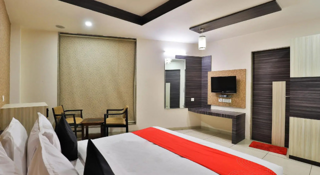 Collection O 30025 Ambli-Bopal Road, Réserver Hôtel Bodakdev Gujarat