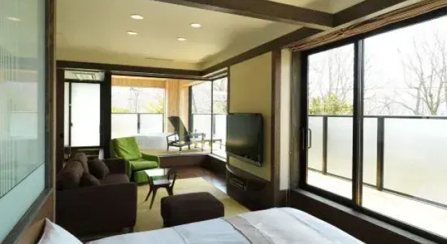 Полулюкс Lake Shikotsu Tsuruga Resort Spa Mizu no Uta