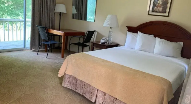 Lyn Aire Motel - Lake George, Buchen Sie Motel Hotels in New York State mit Pool, Schwimmbad