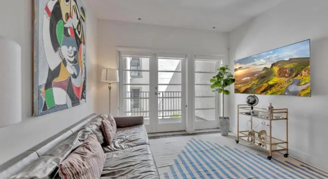 Апартаменты 7 Large Down Town Santa Monica Apartment