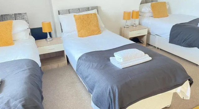 Апартаменты Deluxe Heene Apartments near Sea by Urban Hazelnut