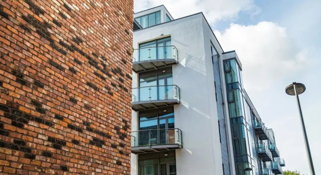 Spacious bright apartment w parking, Забронировать Апартаменты/квартира Апартаменты Ливерпуля, рядом с Улица Джеффс ов Болд, Апартаменты/квартира