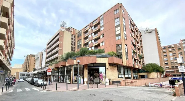 Le Saint-Georges - Hypercentre & parking privé, Забронировать Отель Отели Тулузы с парковкой, рядом с Le Pont Neuf, Парковка