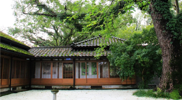 Wenyasyuan Art Gallery B & B