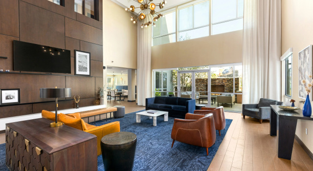 Hampton Inn & Suites Los Angeles - Glendale, Забронировать Отель Отели Глендейл с парковкой, рядом с Glendale Federal Savings Building, Парковка