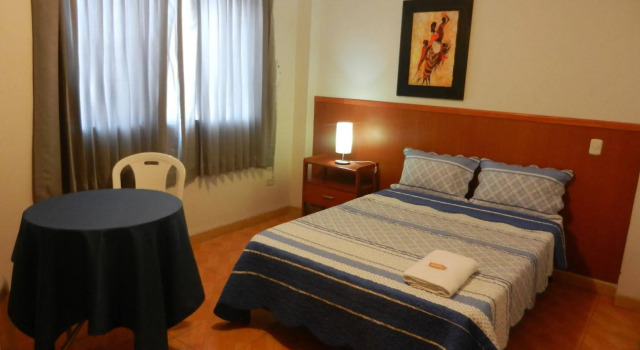 Hostal Colibri, Rezervovat Hotel 3hvězdičkové hotely v Lambayeque, 3*