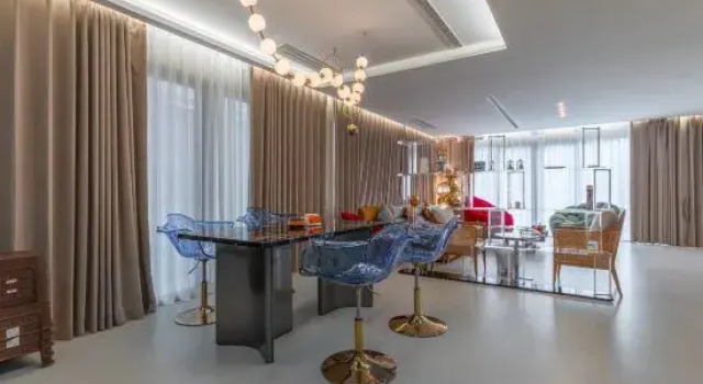 TML-4 bedroom 6 bathroom villa in Pattaya city (private KTV room + pool)