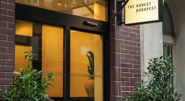 Honest Budapest by Chic & Basic