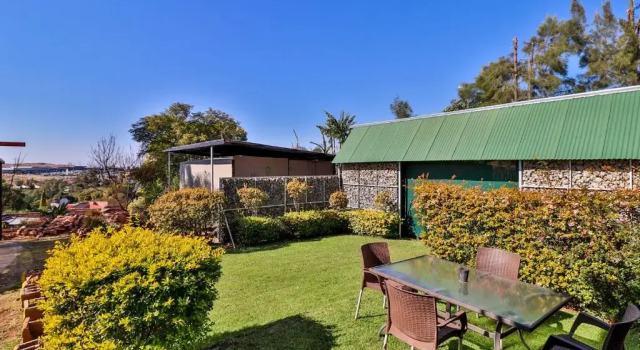 Семейный номер Standard с красивым видом из окна Aviators Retreat B&B