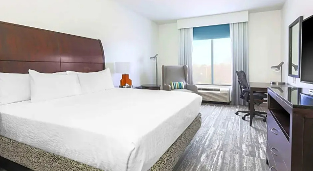 Номер Premium Hilton Garden Inn Norman