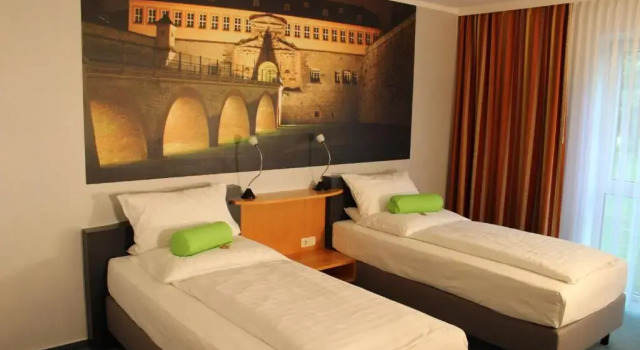 Двухместный номер Superior H+ Hotel Erfurt