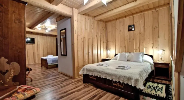 Трёхместный номер Standard с балконом Magnat Inn Sauna & Relax