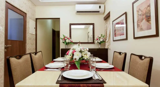 Кровать в общем номере с 6 комнатами Lalco Residency