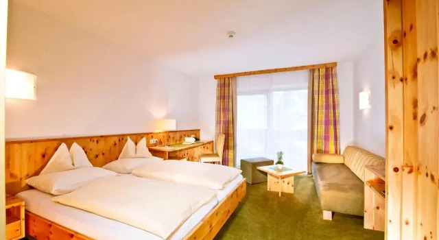 Двухместный номер Superior с балконом Hotel Mathiesn