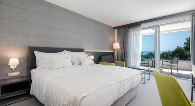 Boutique Hotel Mirjam, Réserver Hôtel Hôtels à Comitat de Split-Dalmatie avec parking, Parking
