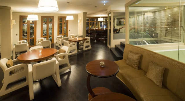 Mega Residence Hotel, Varaa Hotelli Hotellit Marmara-alue pysäköinnillä, Pysäköinti