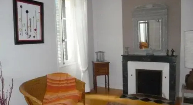 Appartements De Lattre, Prenota Appartamento Hotel a Aquitania con parcheggio, Parcheggio