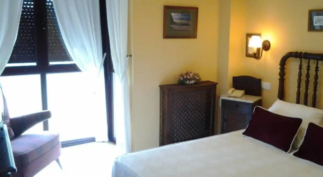 Двухместный номер Standard Hotel Foronda