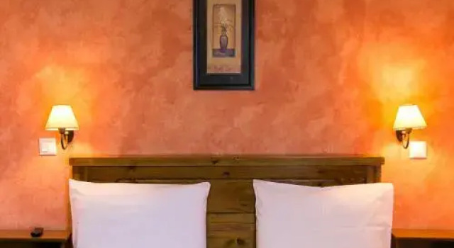 Hotel Dryades, Забронировать Отель Элати Загори