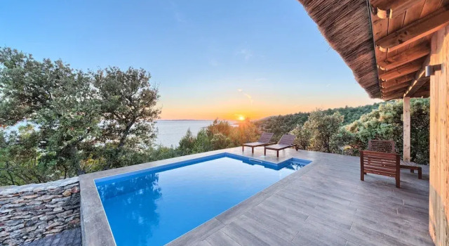 Бунгало Luxury New Horizons Resort