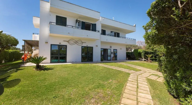 2880 Punta Cassano - Trilo Comfort by Barbarhouse, Buchen Sie Ferienwohnung Hotels in Melendugno mit Pool, Schwimmbad