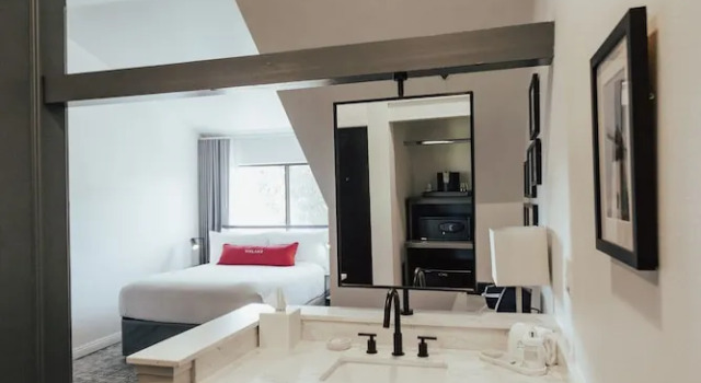 Двухместный номер Standard с видом на город Vinland Hotel and Lounge