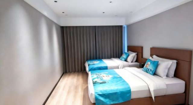 Люкс Deluxe Changchun Hongqi Street Wanda Plaza Rezen Hotel