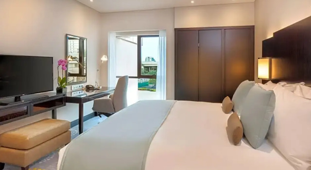 Двухместный люкс c 1 комнатой с видом на сад Crowne Plaza Bahrain by IHG