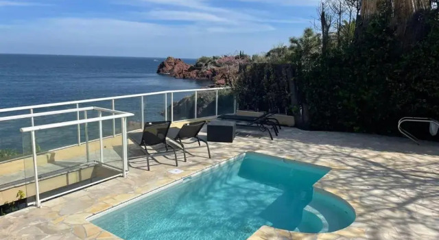 Вилла Villa Lou Cade, vue imprenable et plage privée, Théoule-sur-mer