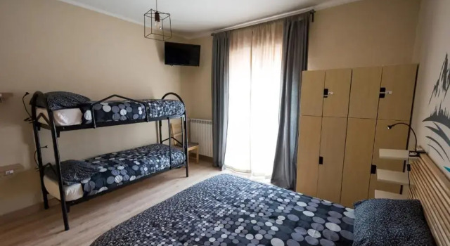 Коттедж с 4 комнатами Snowake House