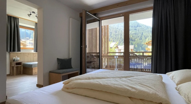 Люкс с балконом Hotel & Suites Glück Auf