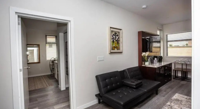 2 Bedroom, 2 Bathroom Detached Apt Max 7 Sleepers