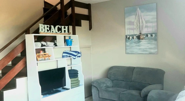 La Corsica Beach House Breakaway, Забронировать Отель Отели Маргит с бассейном, Бассейн