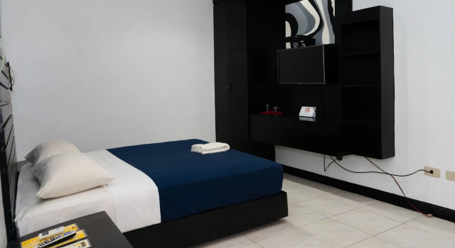 Davao Royal Suites and Residences, Varaa Hotelli Edulliset hotellit kohteessa Davao
