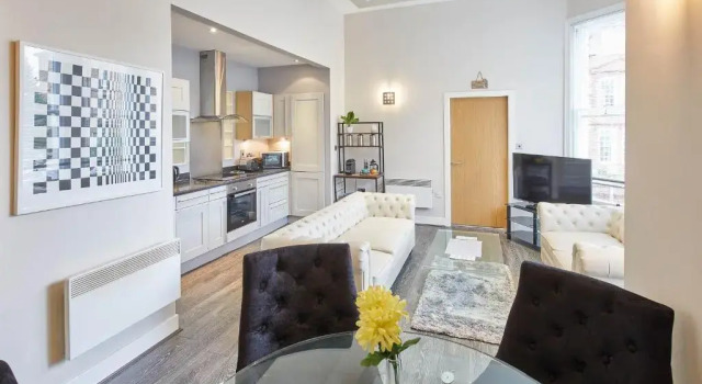 Апартаменты Host Stay Three Bays