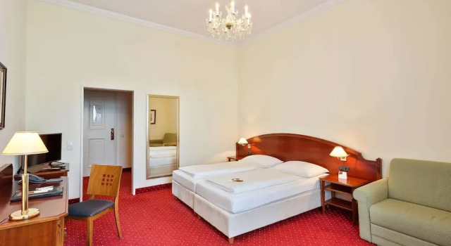 Четырёхместный номер Premium Austria Trend Hotel Schloss Wilhelminenberg Wien