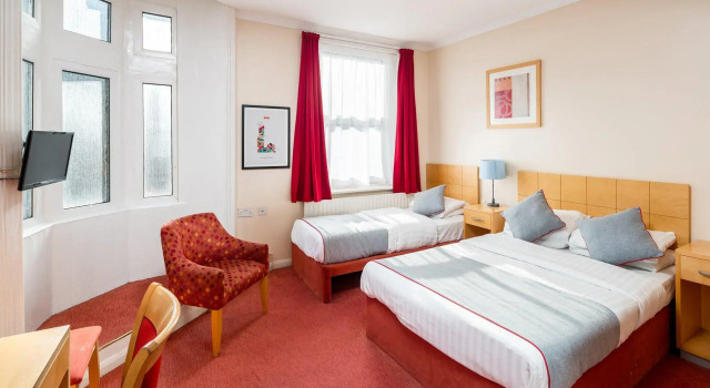 Трёхместный номер Standard OYO New Dome Hotel