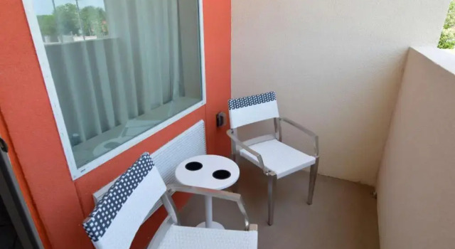 Люкс с балконом Hawthorn Extended Stay by Wyndham Corpus Christi I-37 NW