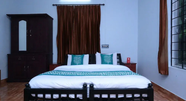 OYO 10484 Hotel Coffee County Retreat, Забронировать Отель Отели штата Кералы с парковкой, Парковка