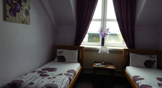 Aberdeen Youth Hostel, Забронировать Хостел Абердин Aberdeenshire, рядом с Westburn Children's Tennis Club