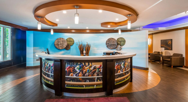 Hotel Indigo Toronto Airport, Varaa Hotelli  