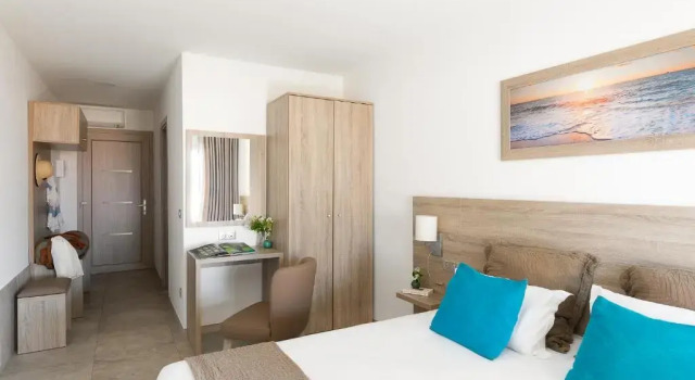 Двухместный номер Standard Hôtel-Restaurant Marina Di Lava - Grand Ajaccio