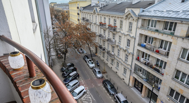 Cozy Apartment with balcony near Museum, Забронировать Апартаменты/квартира Отели Варшавы с парковкой, рядом с ОРКО Тауэр, Парковка