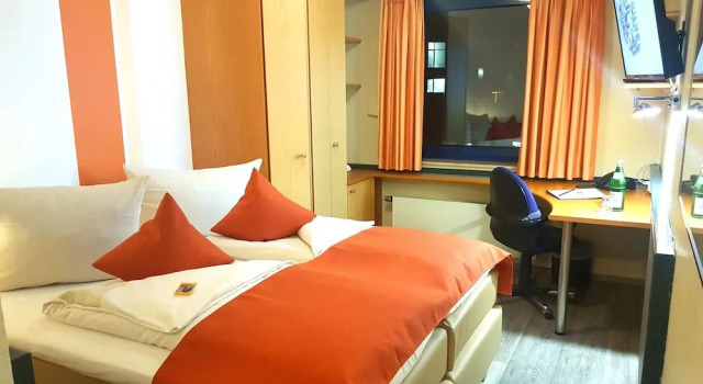 Tagungshotel Eifelkern, Забронировать Отель Отели Айфель с парковкой, Парковка