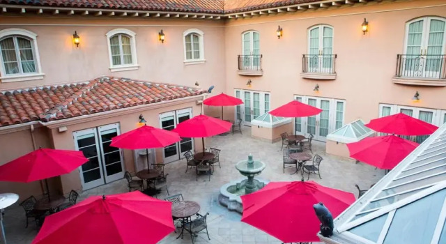 Номер Standard с балконом The Carlton Hotel, Atascadero Paso Robles, a Tribute Portfolio Hotel