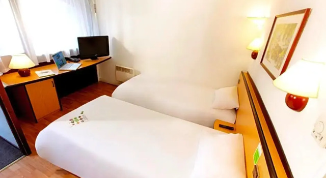 Номер Economy Le 2 By Hotel Akena - La Ferté Bernard